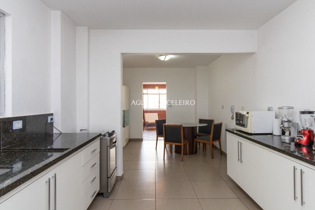 Venda/Jardim Paulista: Apartamento muito amplo. – AP7752