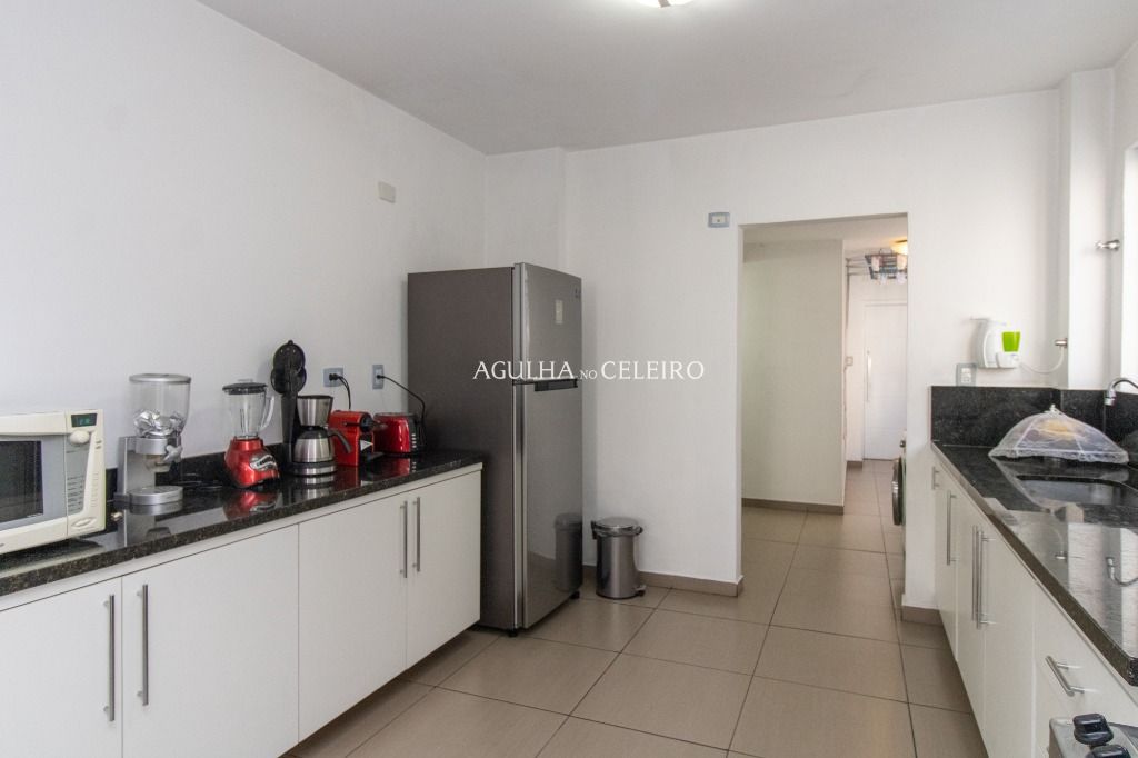 Venda/Jardim Paulista: Apartamento muito amplo. – AP7752