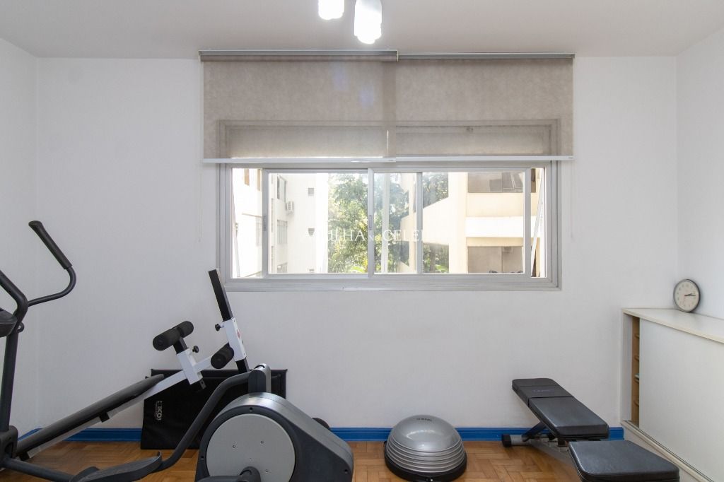 Venda/Jardim Paulista: Apartamento muito amplo. – AP7752