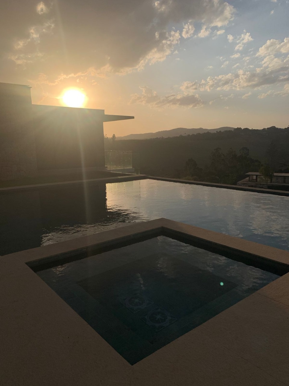 Venda/Quinta da Baroneza: sua vida no campo com projeto moderno e contemporâneo! – CA0936