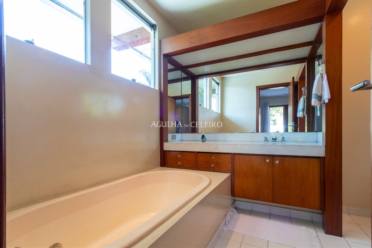 Casa com área externa ampla à venda no melhor de Pinheiros – CA1274 - IMG_1124