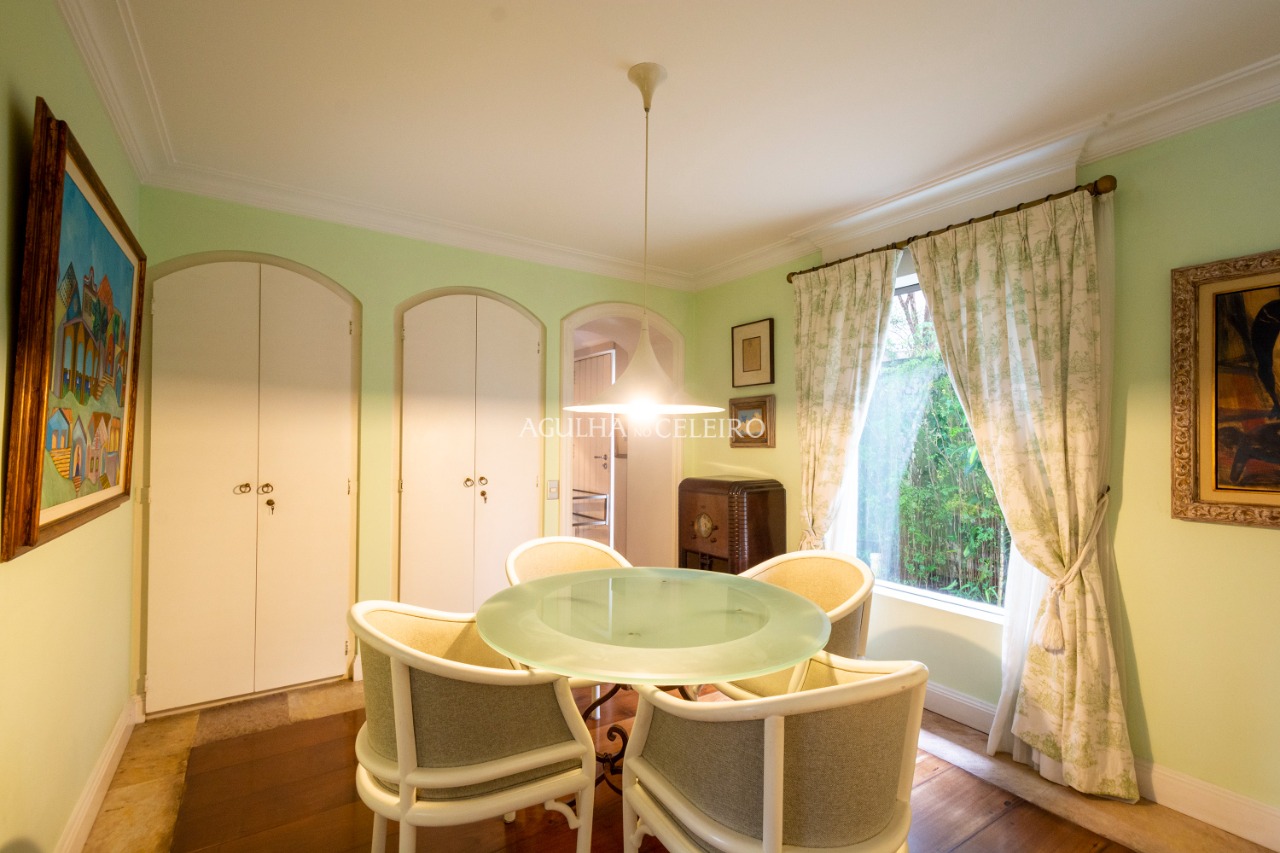 Casa exuberante na parte plano do bairro! – 13450 - DSC_2022