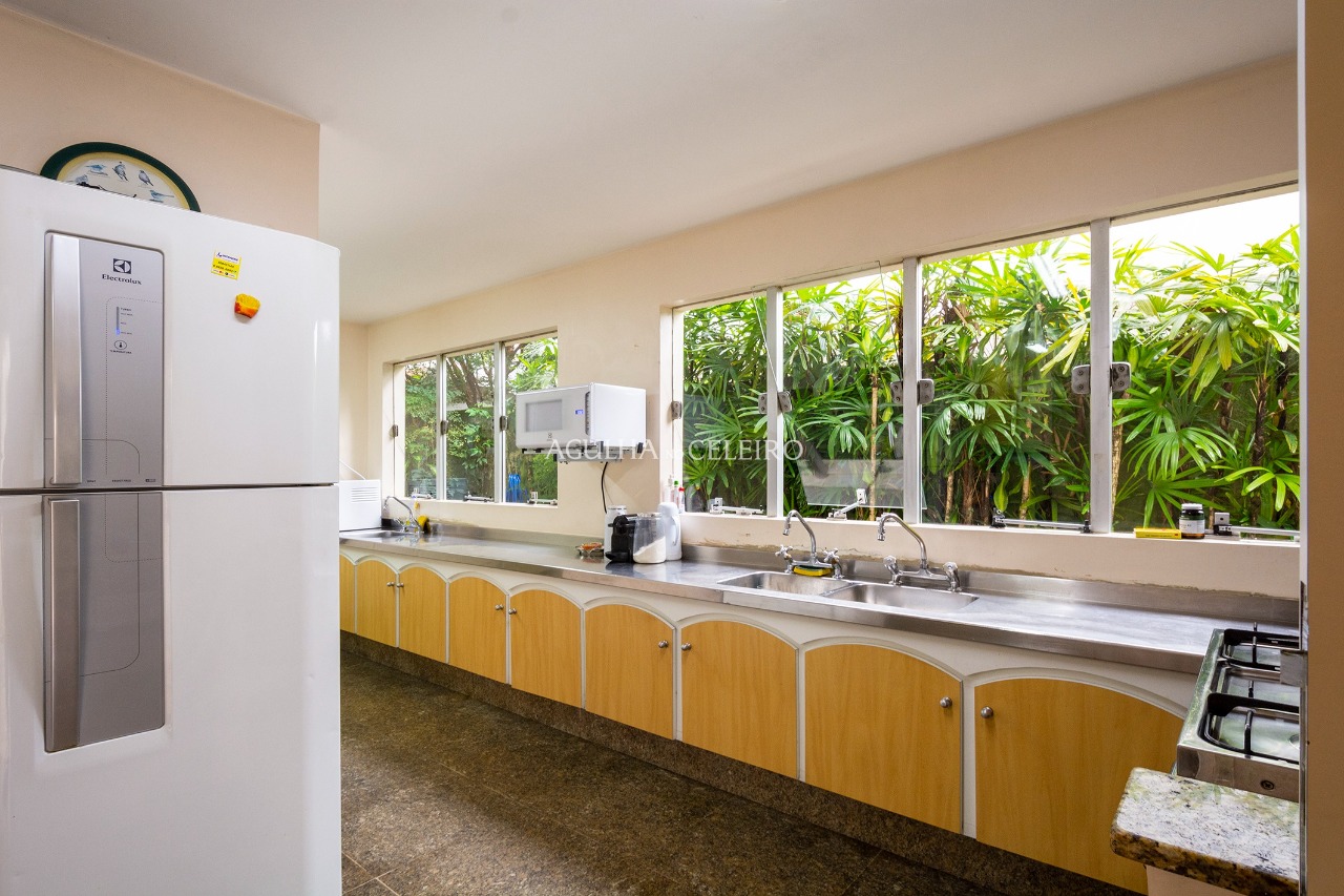 Casa exuberante na parte plano do bairro! – 13450 - DSC_2035