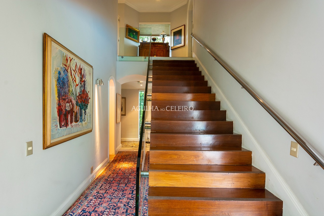 Casa exuberante na parte plano do bairro! – 13450 - DSC_1850