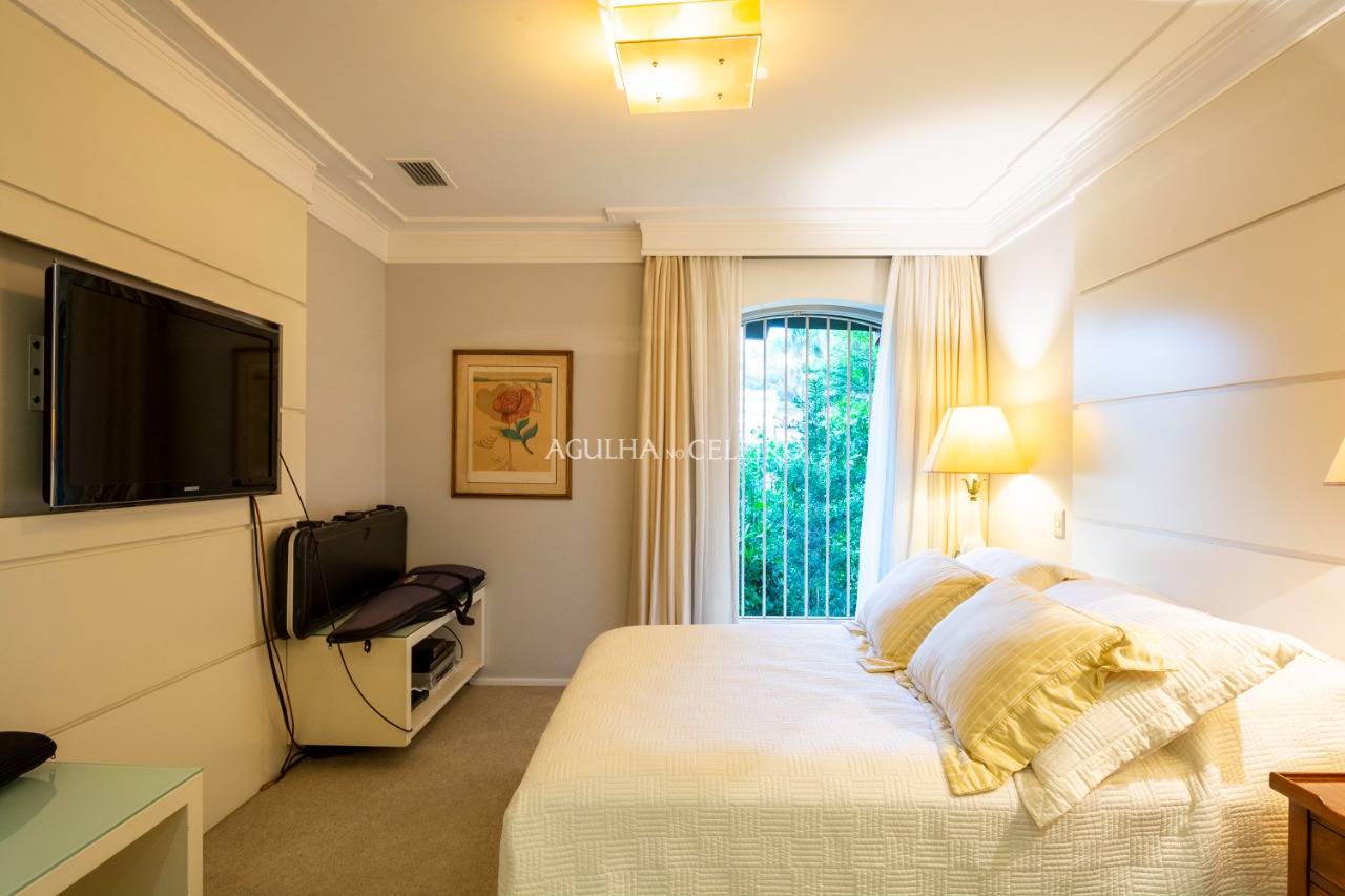 Casa exuberante na parte plano do bairro! – 13450 - DSC_1929