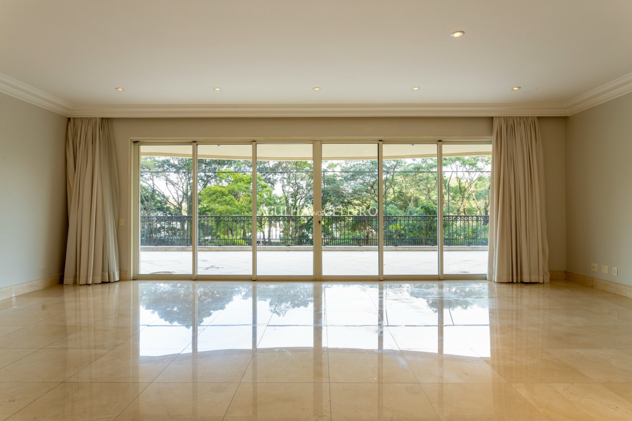 Um maravilhoso Garden com vista para o parque Ibirapuera – 13580