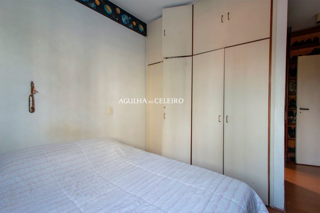 Venda/Moema: oportunidade para reforma, 04 quartos, 03 suíte e quadra de tênis! – AP6737