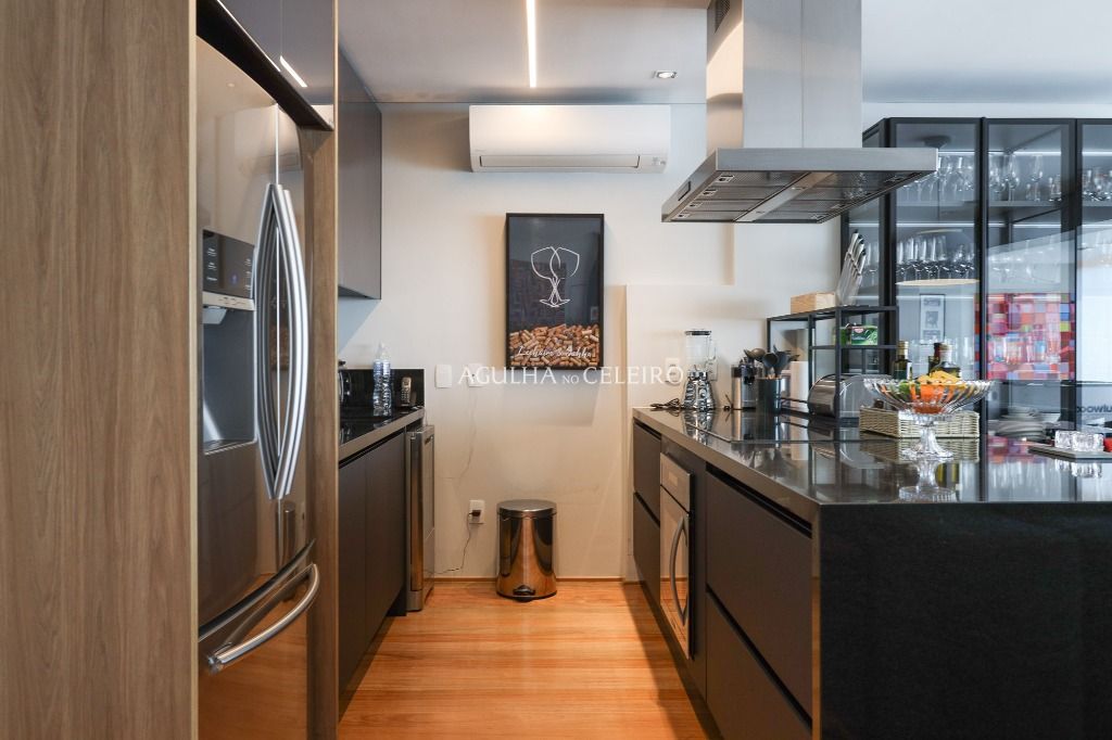 Venda/Vila Nova Conceição: Duplex Sofisticado a poucos – AP7999