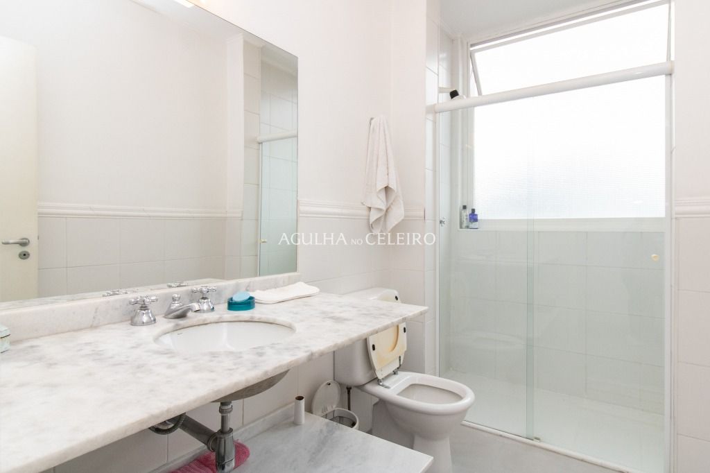 Venda/Vila Nova Conceição: Vista livre e perto do Ibirapuera – AP8382