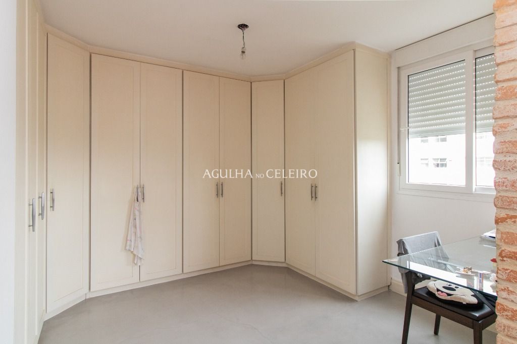 Venda/Vila Nova Conceição: Vista livre e perto do Ibirapuera – AP8382