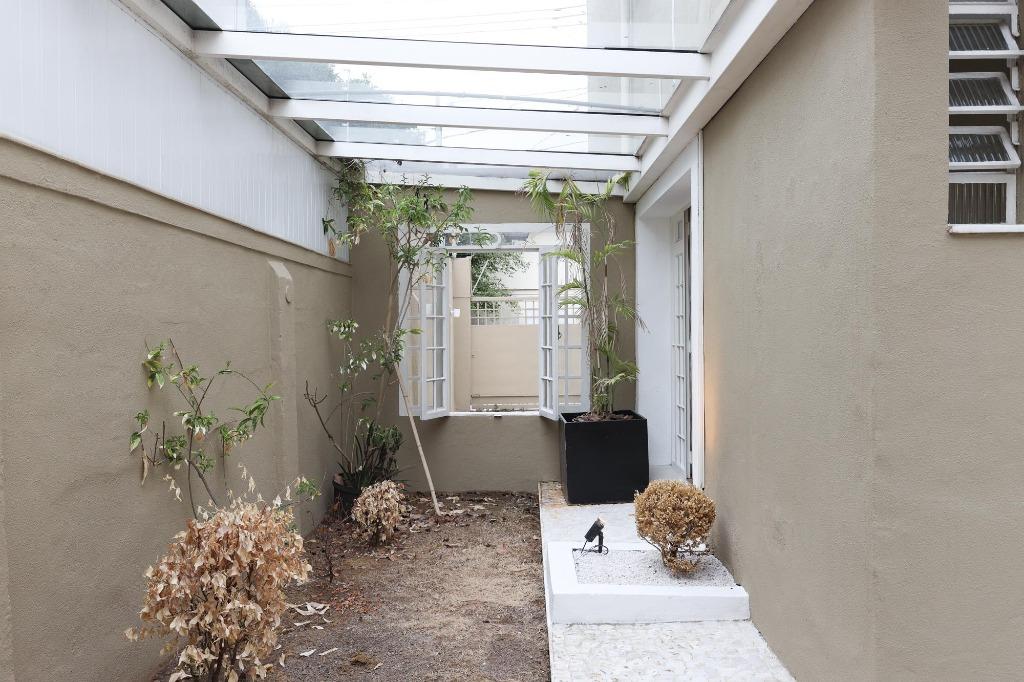 Locação/Jardim Paulistano: Perfeita para trabalhar! – CA0581