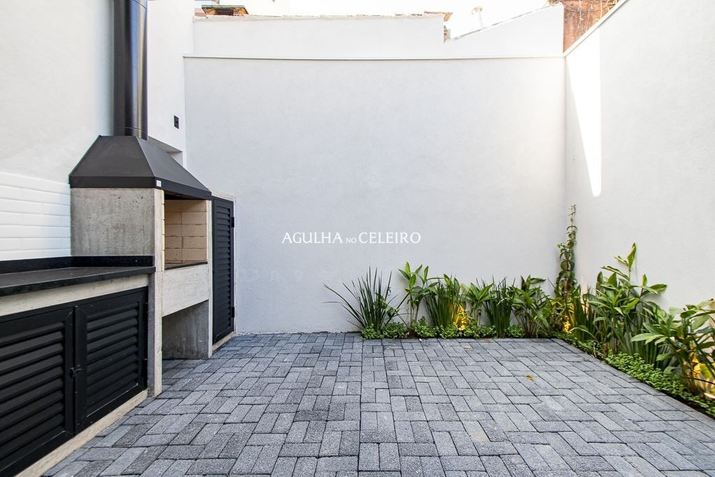 Casa de vila reformada e toda linda na Vila Olímpia. – 13935