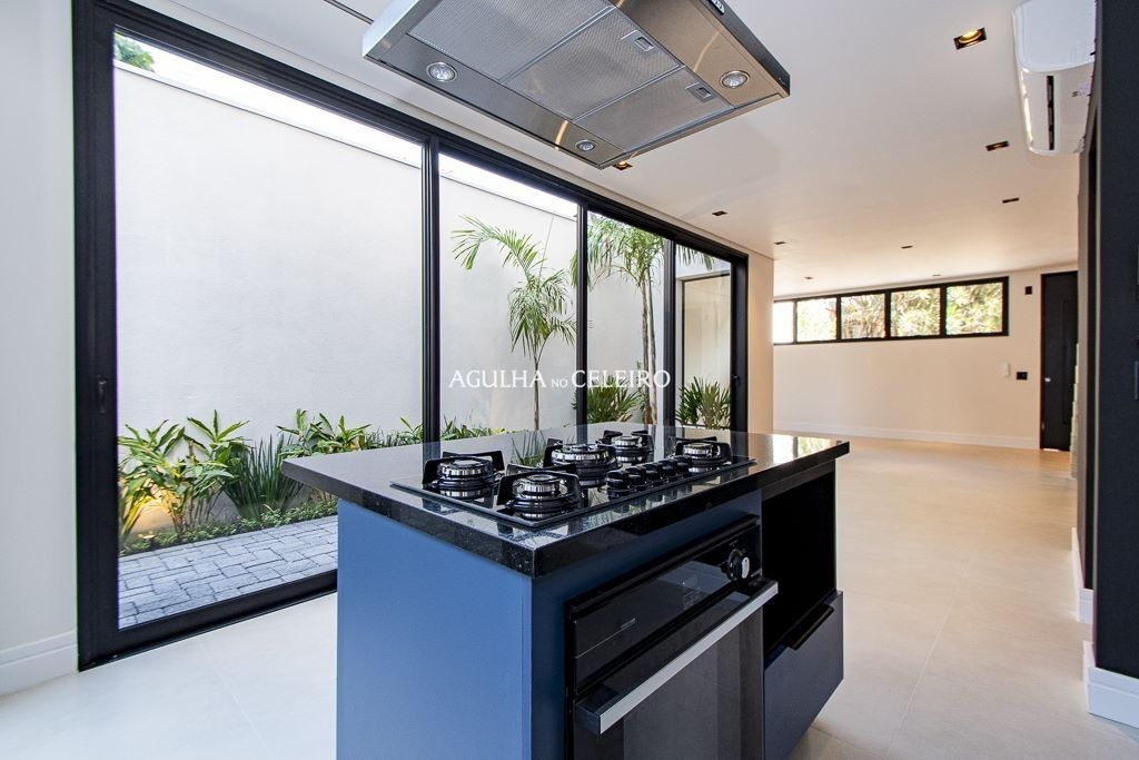 Casa de vila reformada e toda linda na Vila Olímpia. – 13935