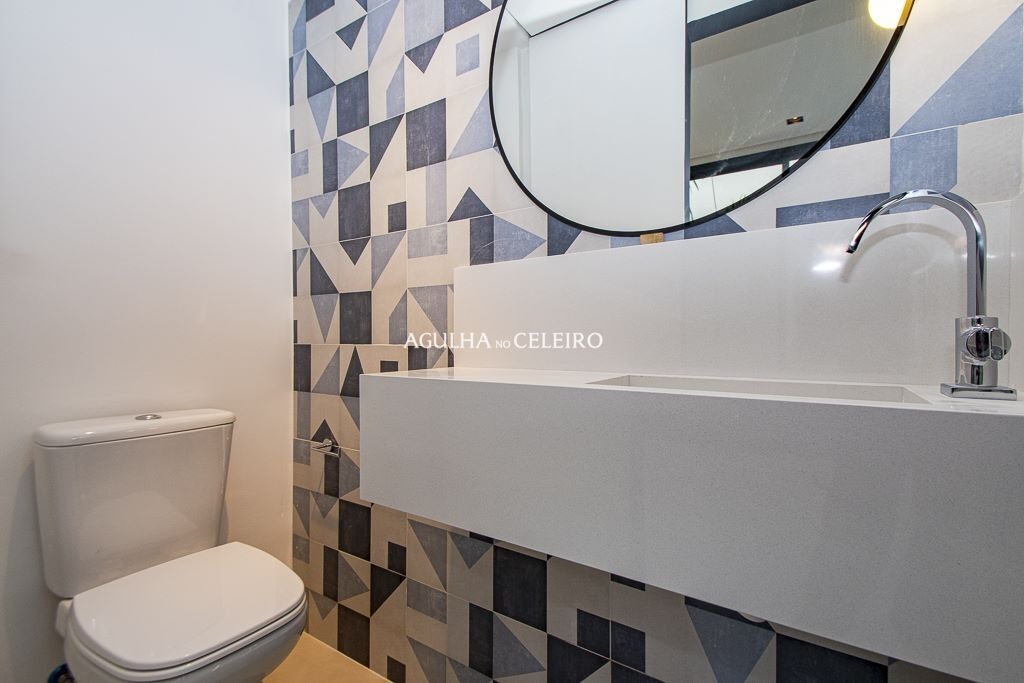 Casa de vila reformada e toda linda na Vila Olímpia. – 13935