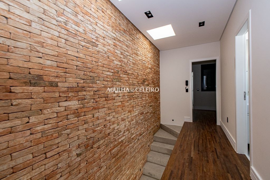 Casa de vila reformada e toda linda na Vila Olímpia. – 13935