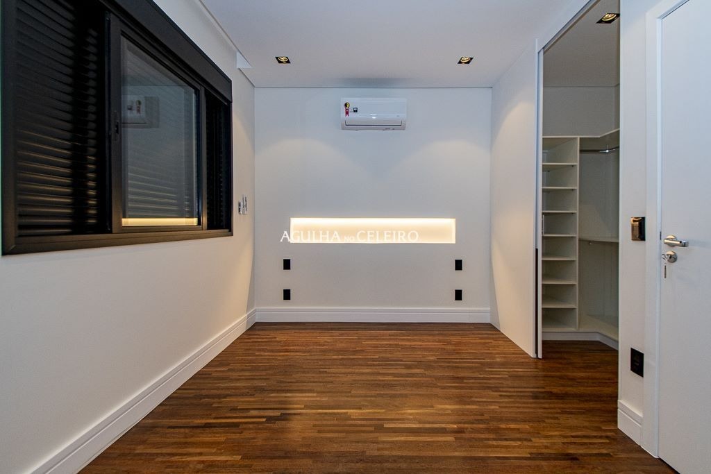 Casa de vila reformada e toda linda na Vila Olímpia. – 13935