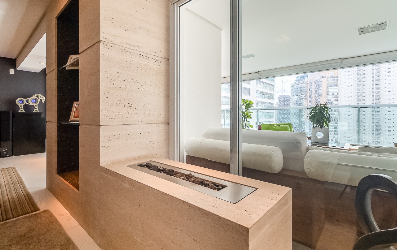 Apartamento com projeto iluminado e cheio de beleza, em condomínio clube, no melhor de Moema. – 13976