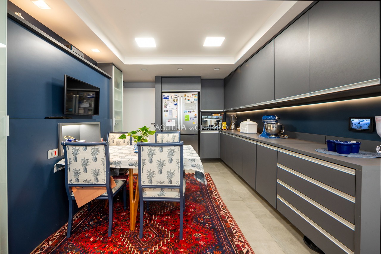 Lindo apartamento inteiramente reformado na parte plana do Jardim América! – 12615