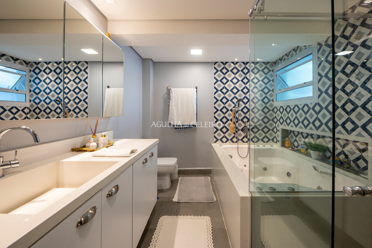 Lindo apartamento inteiramente reformado na parte plana do Jardim América! – 12615