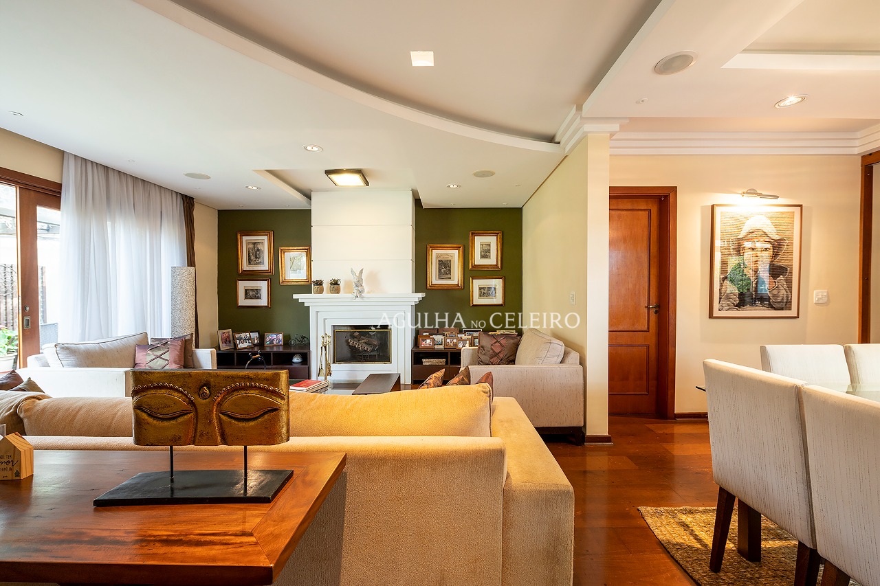 Venda/ Campo Belo: Casa aconchegante e com integração com a natureza! – 9849