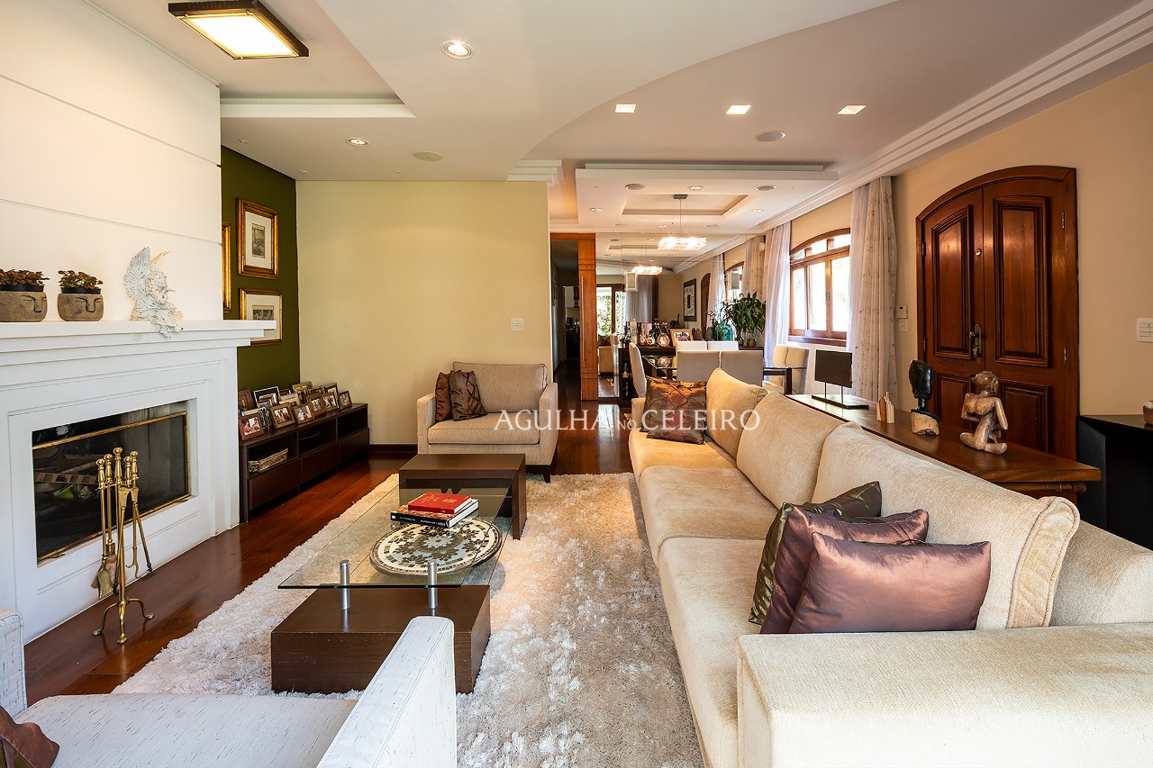 Venda/ Campo Belo: Casa aconchegante e com integração com a natureza! – 9849