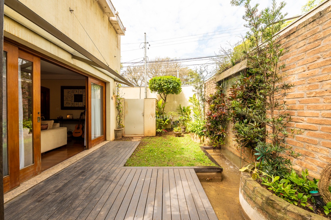 Venda/ Campo Belo: Casa aconchegante e com integração com a natureza! – 9849