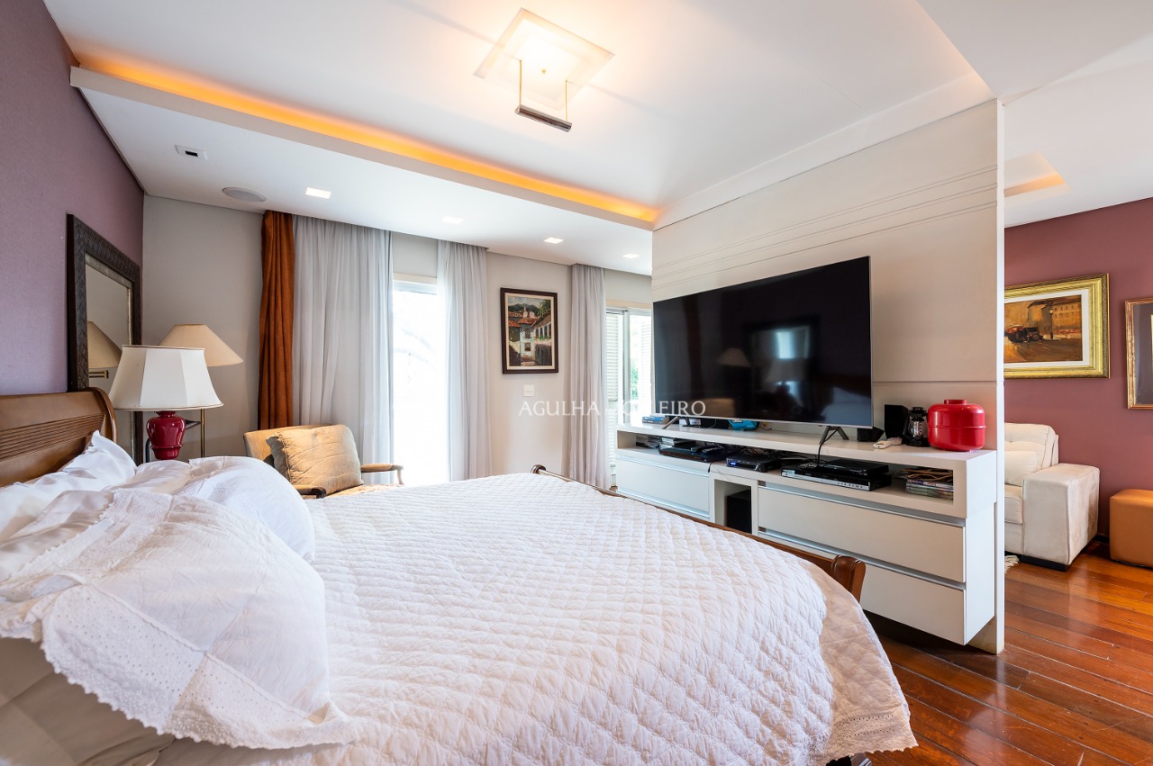 Venda/ Campo Belo: Casa aconchegante e com integração com a natureza! – 9849