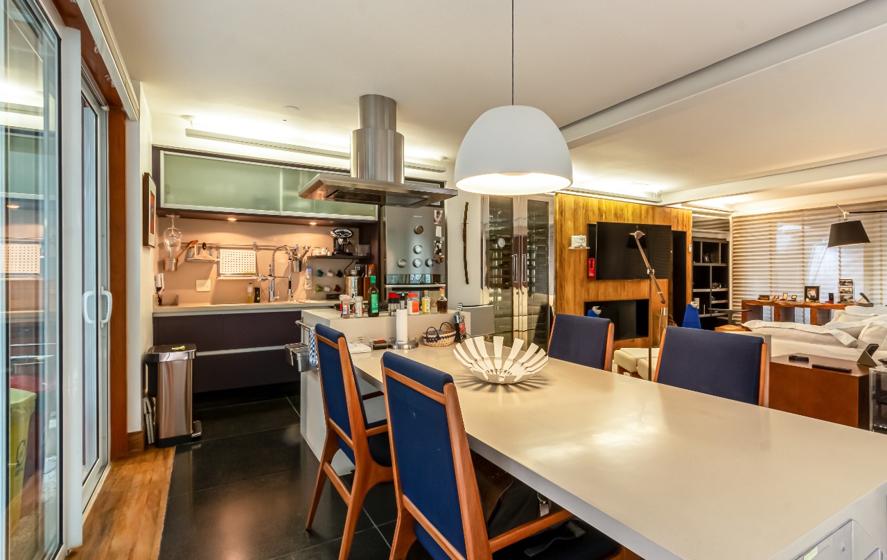 Casa rodeada de verde próxima ao Ibirapuera para venda. – CA1279