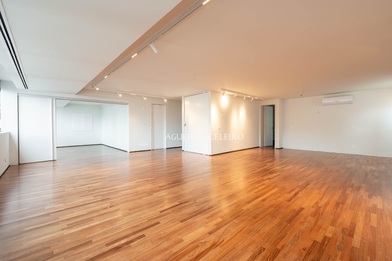 Apartamento no miolo do Itaim para venda. – 13847