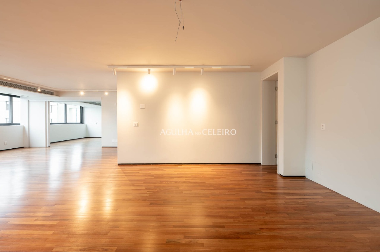 Apartamento no miolo do Itaim para venda. – 13847