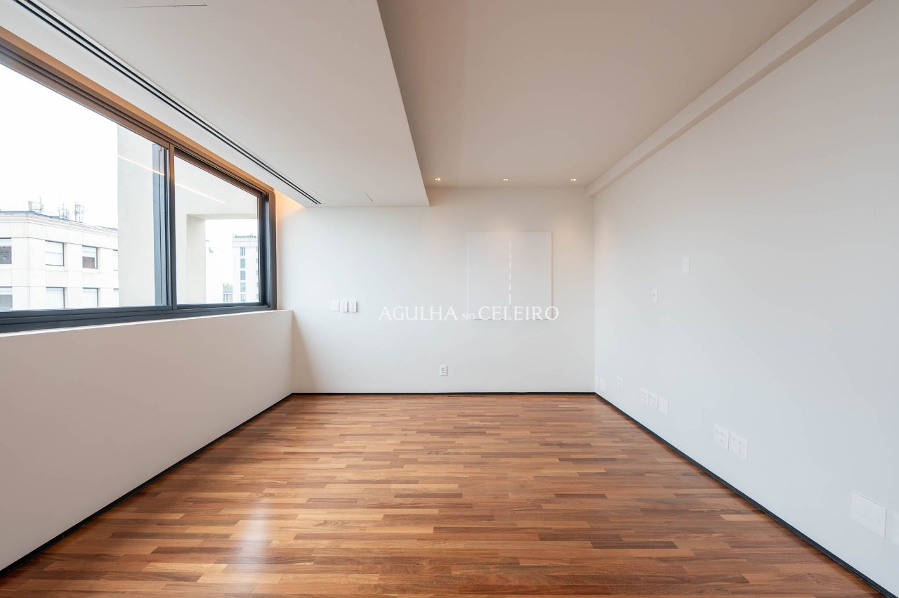 Apartamento no miolo do Itaim para venda. – 13847