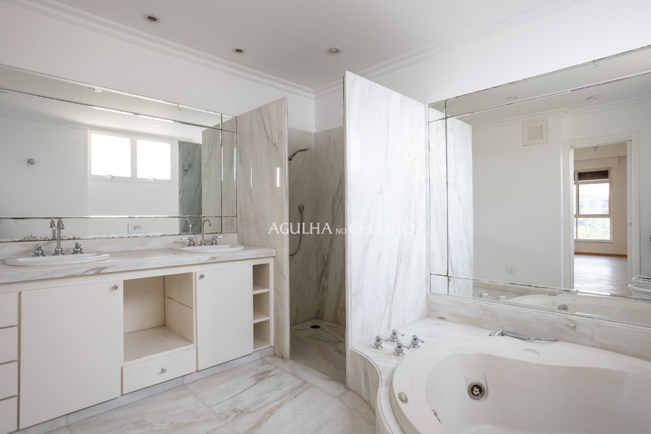 Apartamento à venda com a melhor vista para o Clube Pinheiros. – AP6406