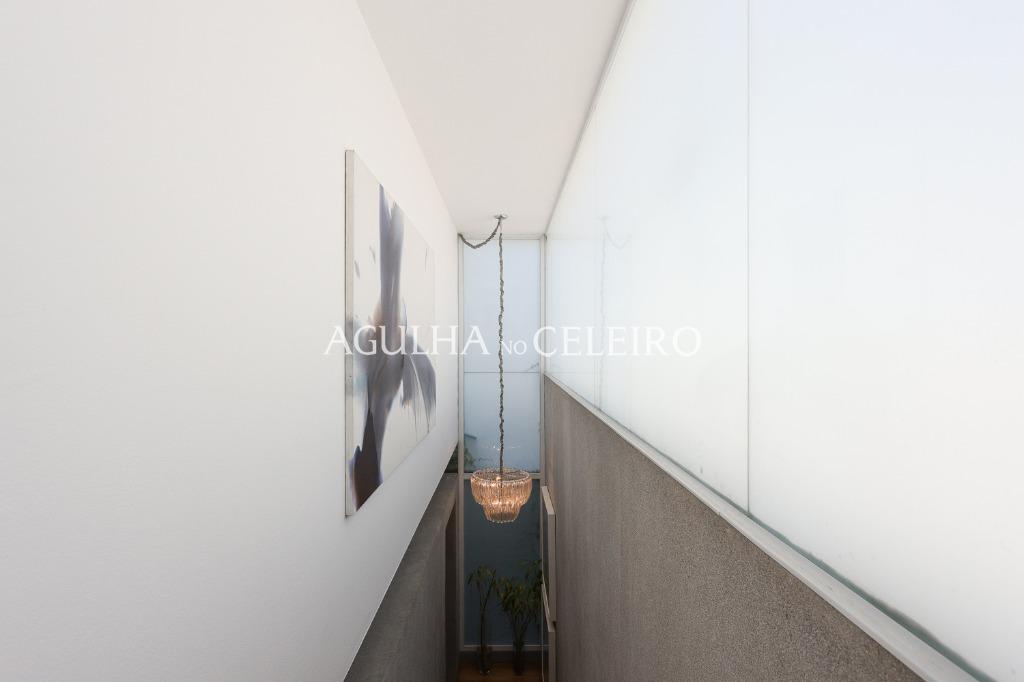 Casa de muito bom gosto para venda no Jardim Paulista. – CA0878