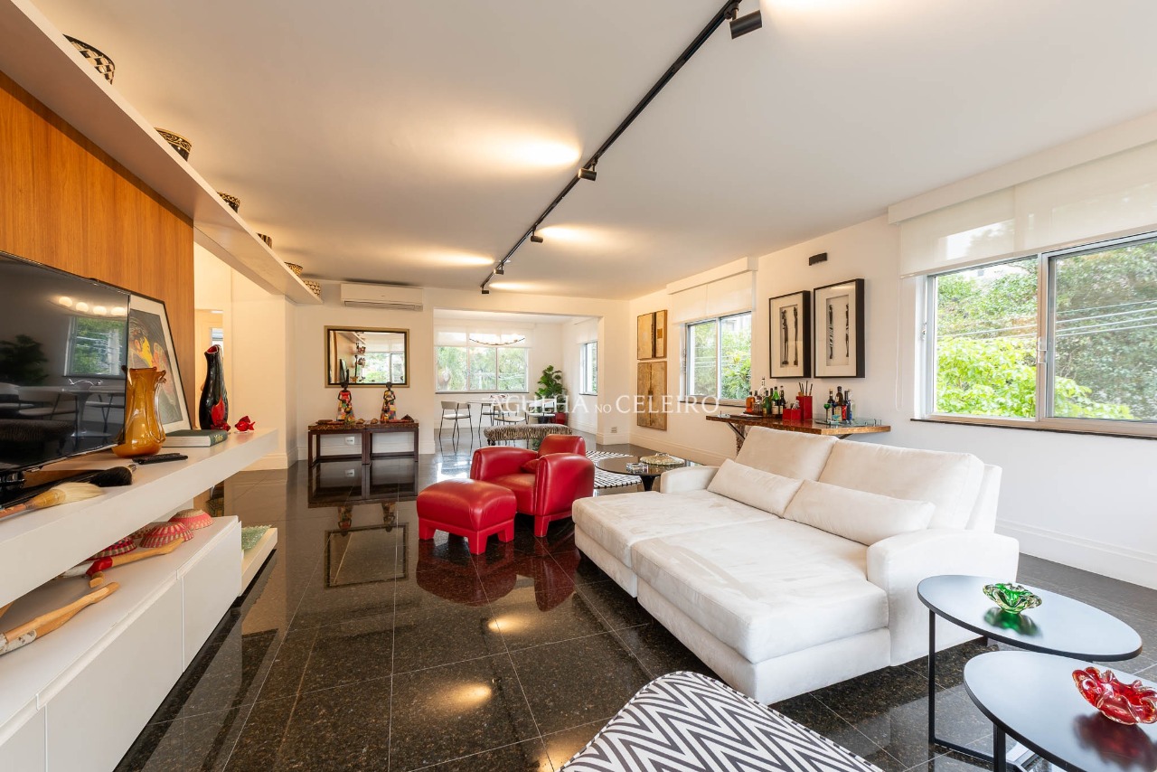 Apartamento com ambientes generosos e muito bem iluminados, no melhor de Pinheiros. – 15015