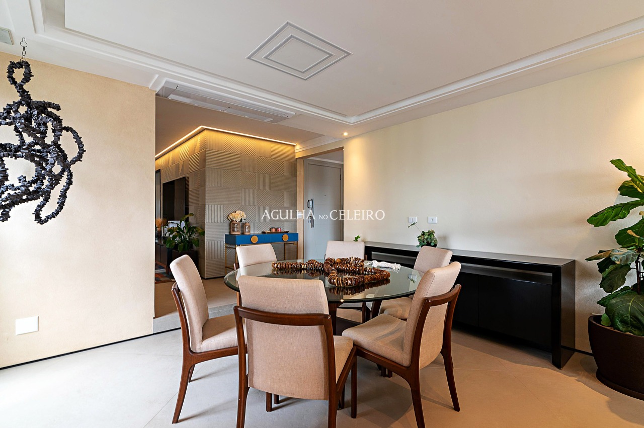 Totalmente Reformado, vista linda, fora de rota e muito conforto para venda em Moema. – AP7591