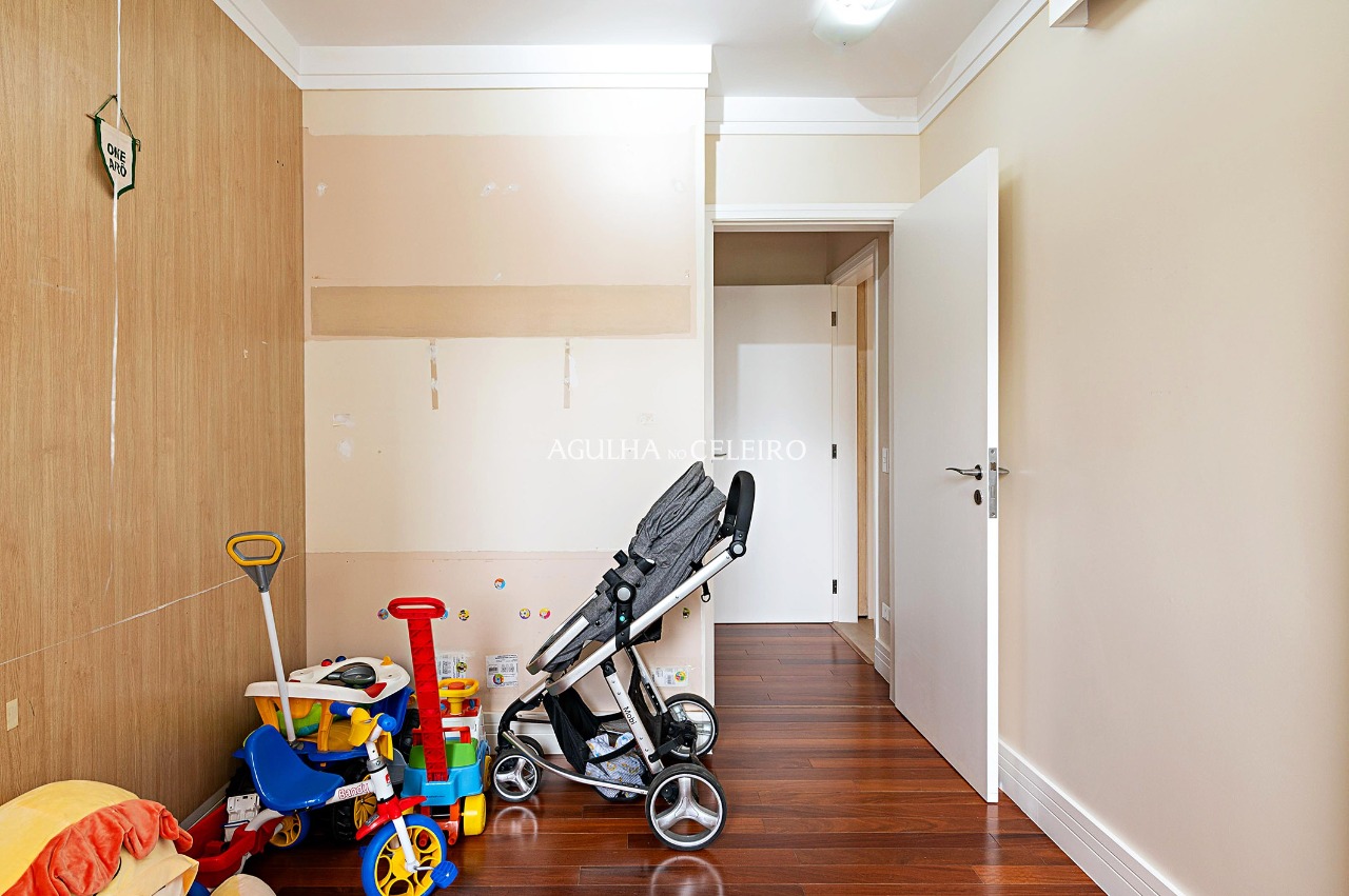 Totalmente Reformado, vista linda, fora de rota e muito conforto para venda em Moema. – AP7591