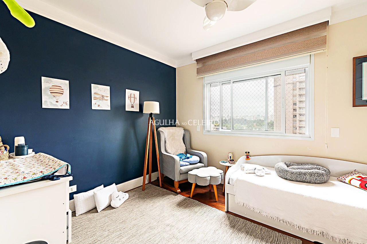 Totalmente Reformado, vista linda, fora de rota e muito conforto para venda em Moema. – AP7591