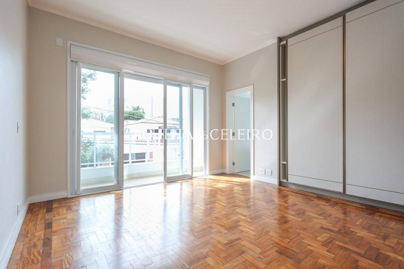Casa reformada à venda no Jardim Paulista. – CA0665