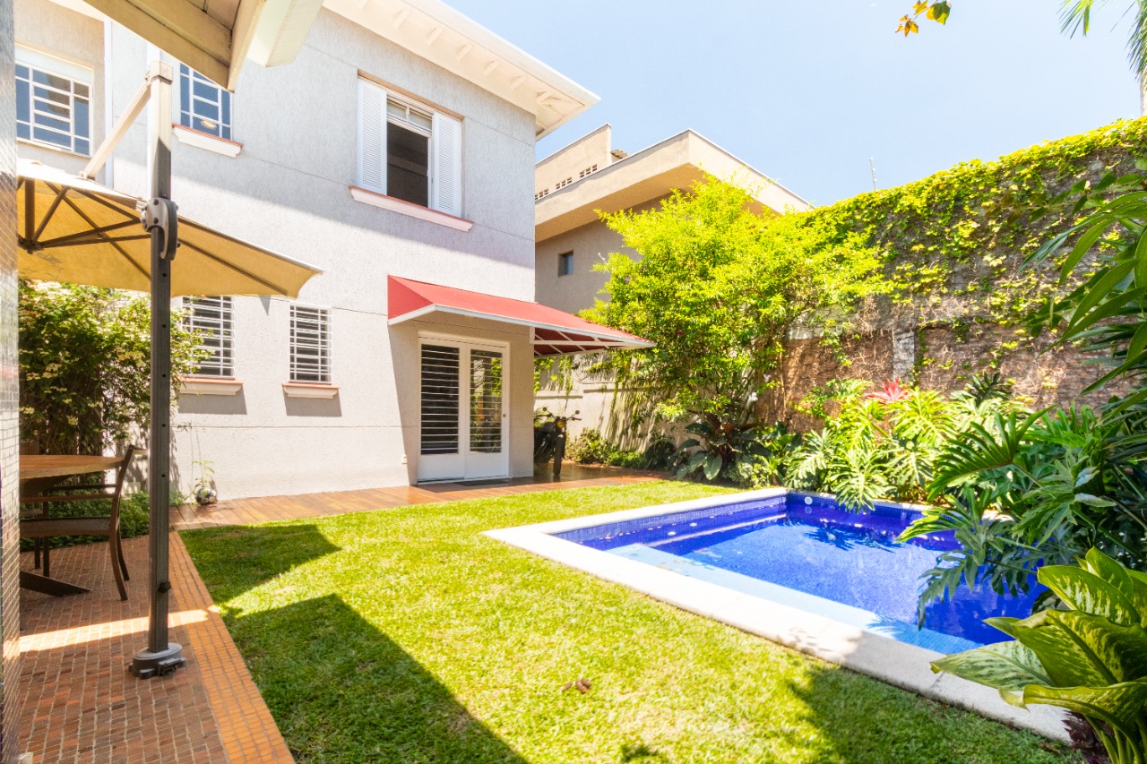 Casa dos sonhos com área externa à venda na Vila Madalena – 12056 - IMG_1213