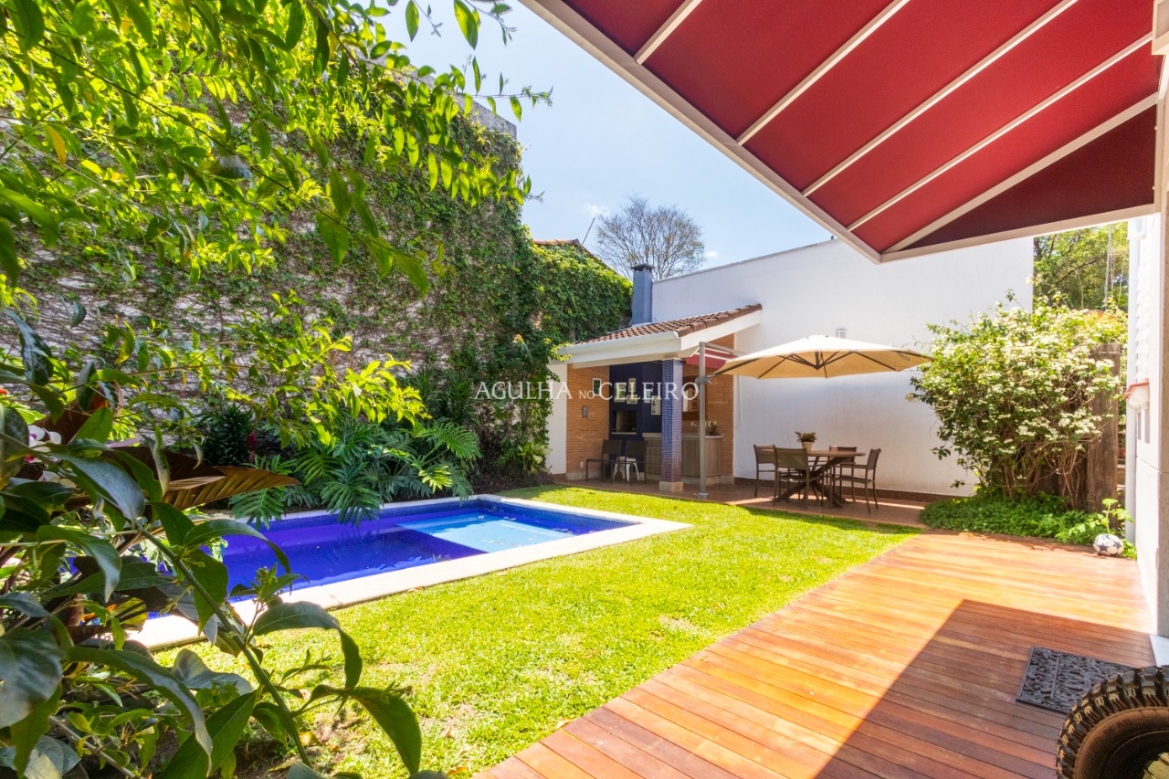 Casa dos sonhos com área externa à venda na Vila Madalena – 12056 - IMG_1207