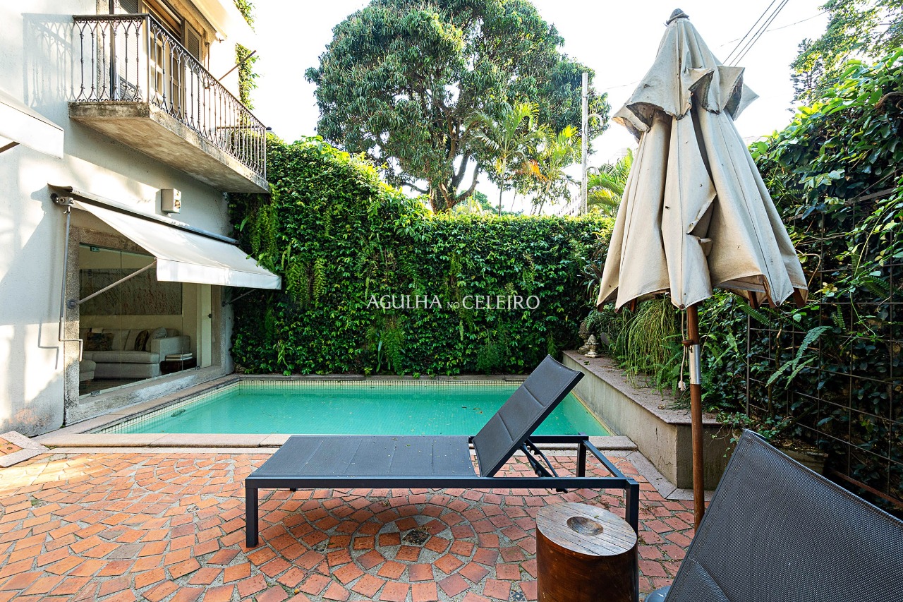 Casa deliciosa numa das melhores ruas do Jardim Paulista – 14545