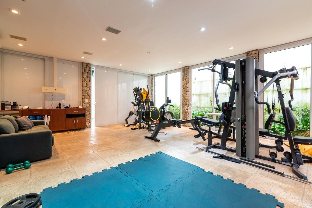 Casa fantástica na melhor localização da Vila Nova Conceição. – CA1173