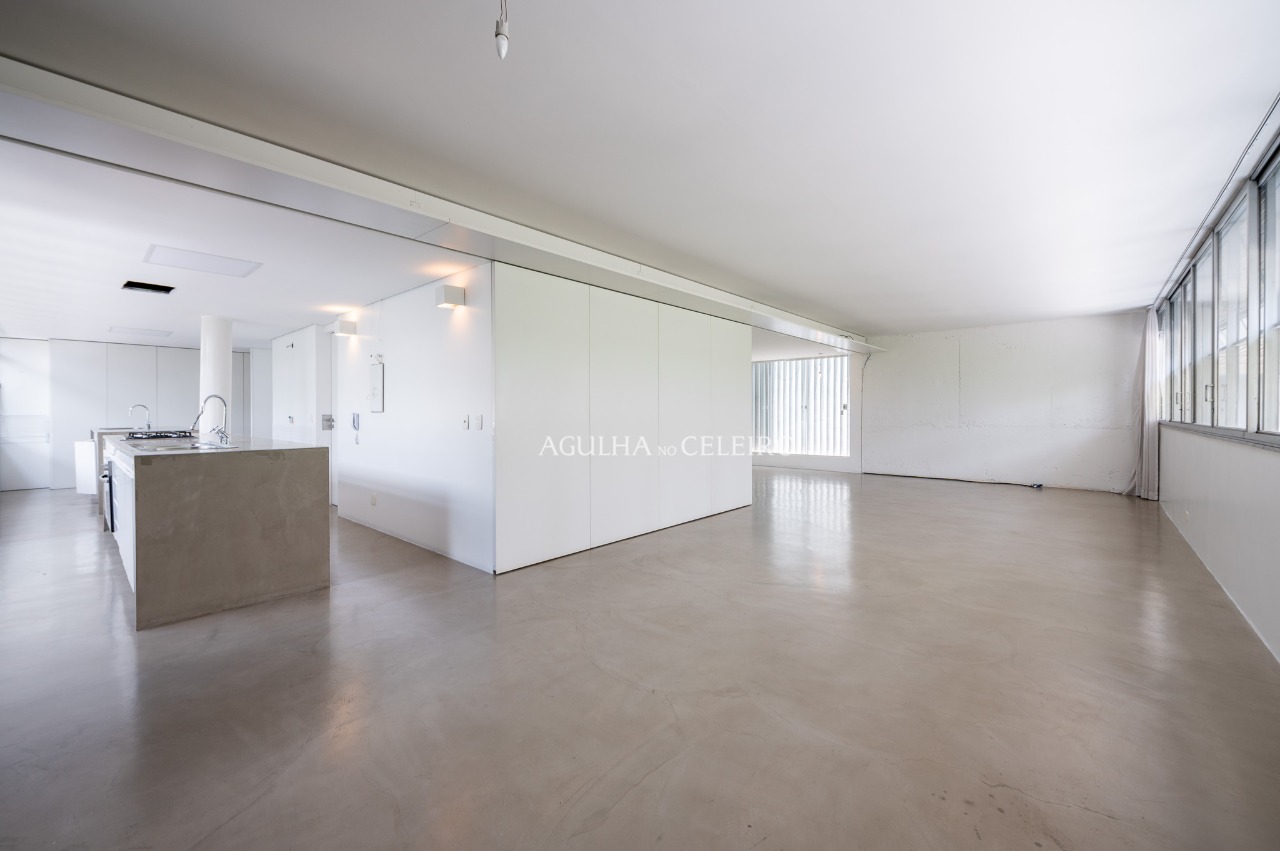 Apartamento reformado à venda no melhor do Jardim América. – AP2980