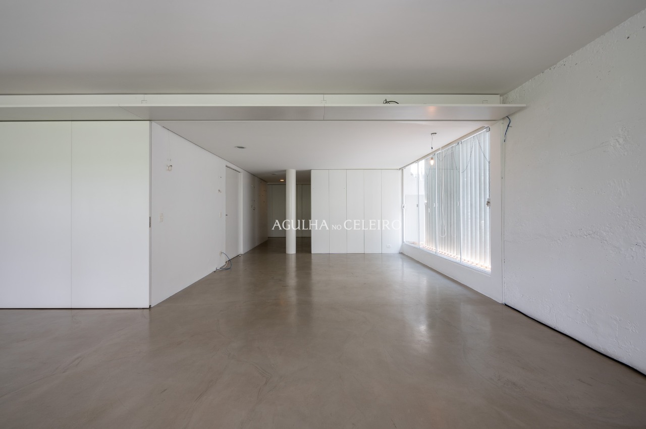 Apartamento reformado à venda no melhor do Jardim América. – AP2980