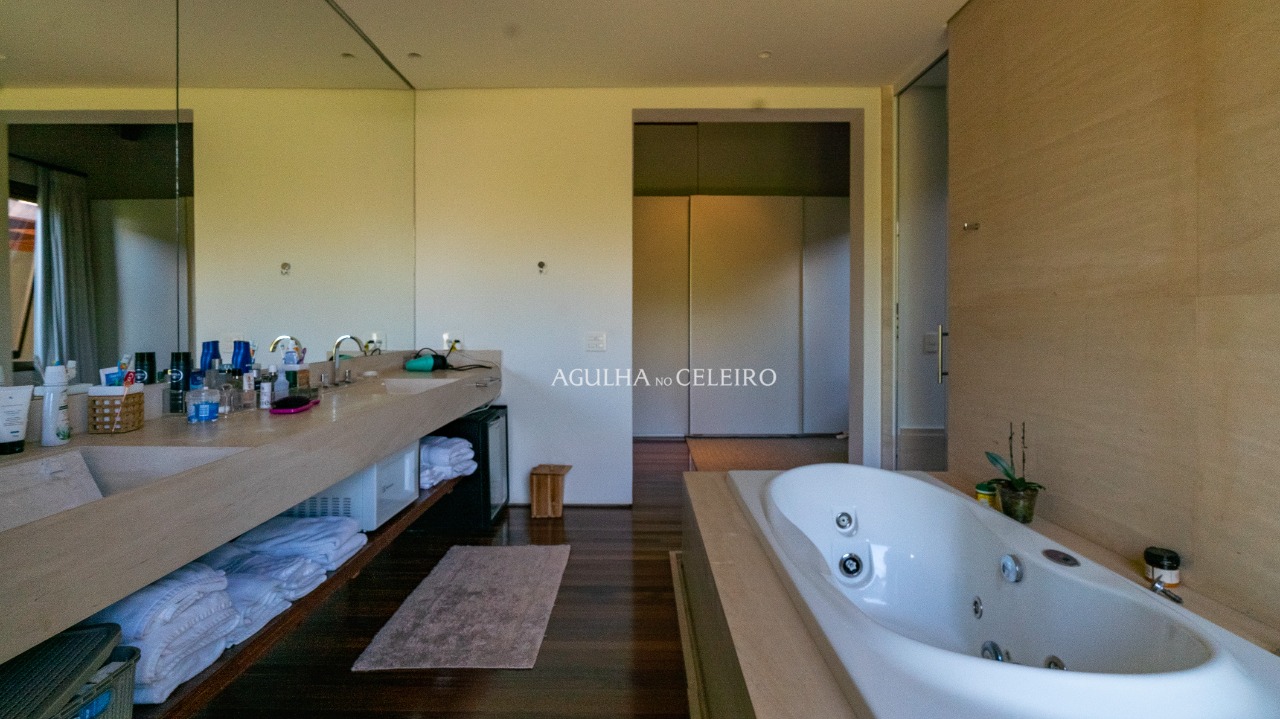 Casa moderna surpreendente no melhor da Fazenda Boa Vista – 12723