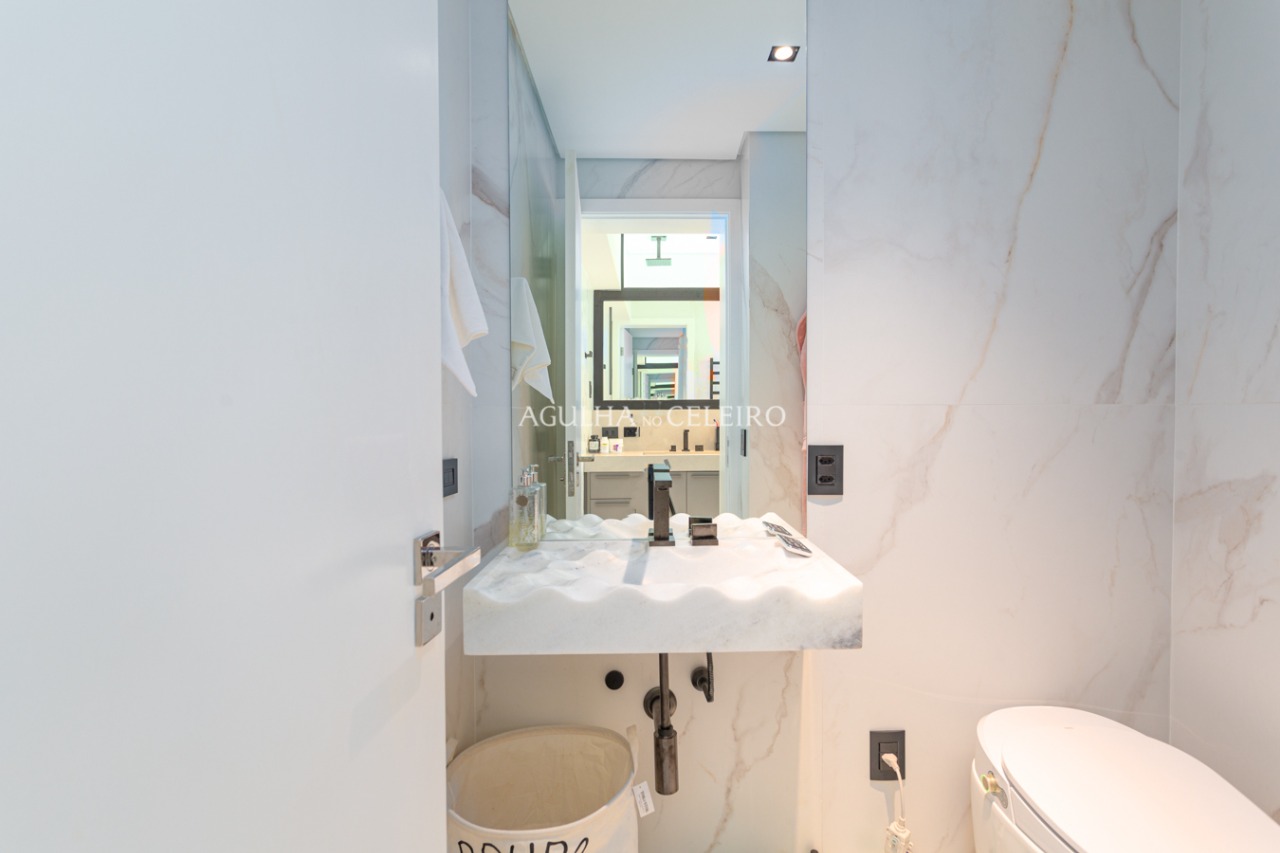 Apartamento impecável mobiliado e decorado á venda no Itaim Bibi. – 9158 - Quarto A Suite Master-8