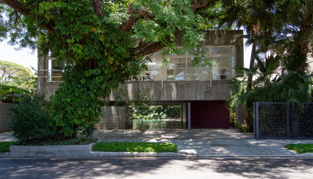 Venda/Alto de Pinheiros: o privilégio de morar numa obra de Paulo Mendes da Rocha – CA0235