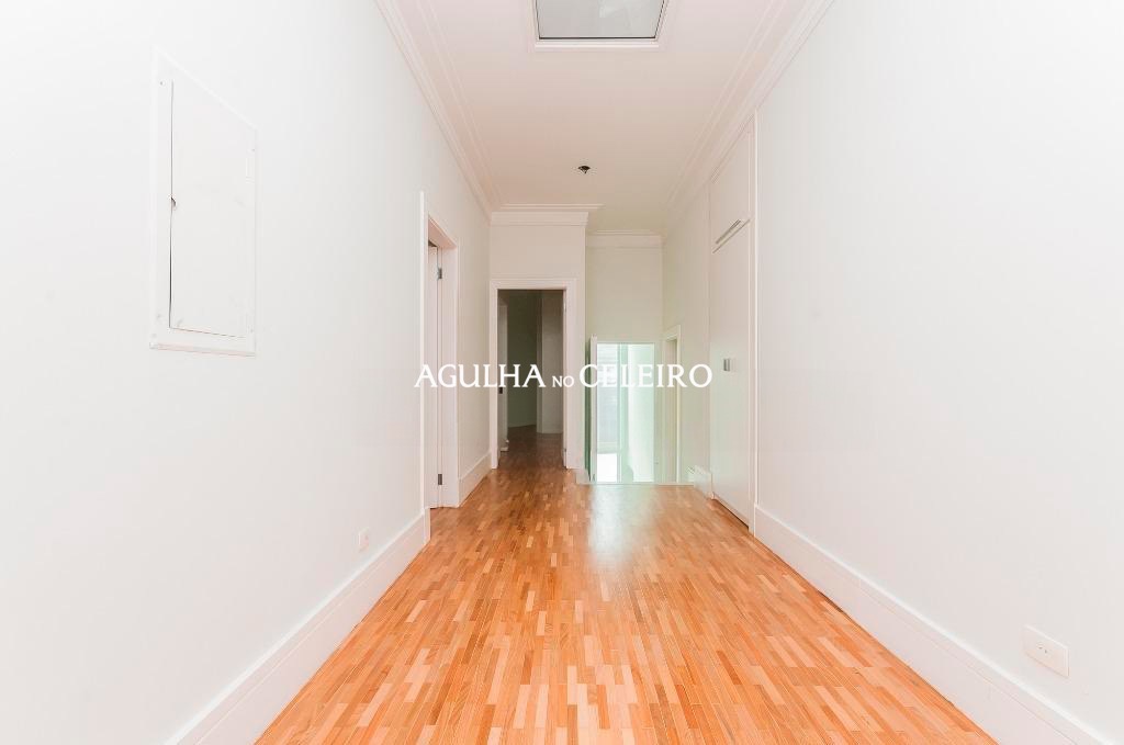 Linda casa com arquitetura contemporânea no Jardim América. – CA0440 - imovel-19756-4