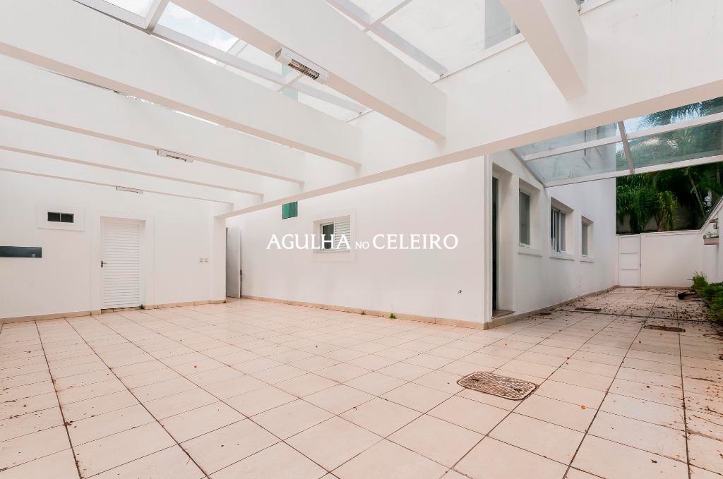 Linda casa com arquitetura contemporânea no Jardim América. – CA0440 - imovel-19756-8