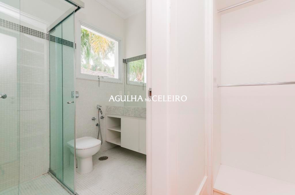 Linda casa com arquitetura contemporânea no Jardim América. – CA0440 - imovel-19756-19